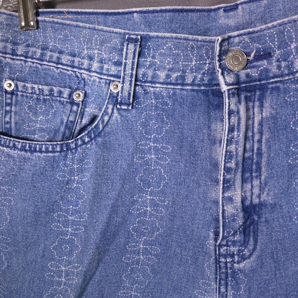 Vintage‎ Womens Levi's Capris Med Wash Denim Floral 100% Cotton Size 14 MIS - Picture 2 of 10